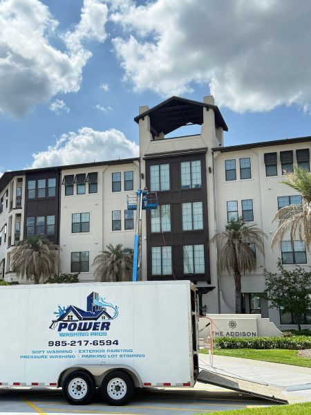 Commercial Storefront Cleaning in Houma: Removing Heavy Dirt and Traffic Grime