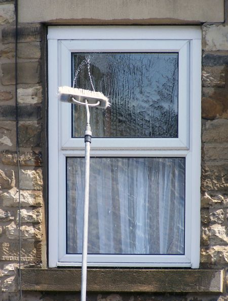 Louisiana Window Cleaning Guide: How to Prevent Hard Water Stains and Salt Film