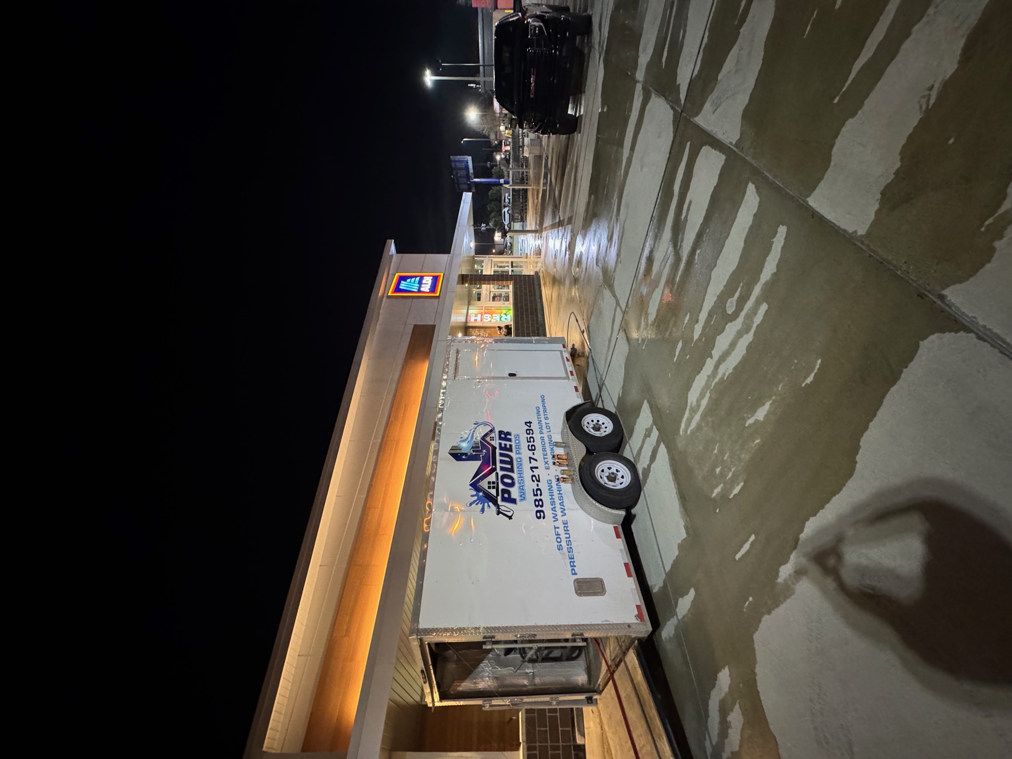 A Gleaming Transformation: Power Washing Pros at ALDI in Houma, LA
